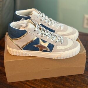Vintage Havana Gold and Blue Sneakers Retro-Inspired Design